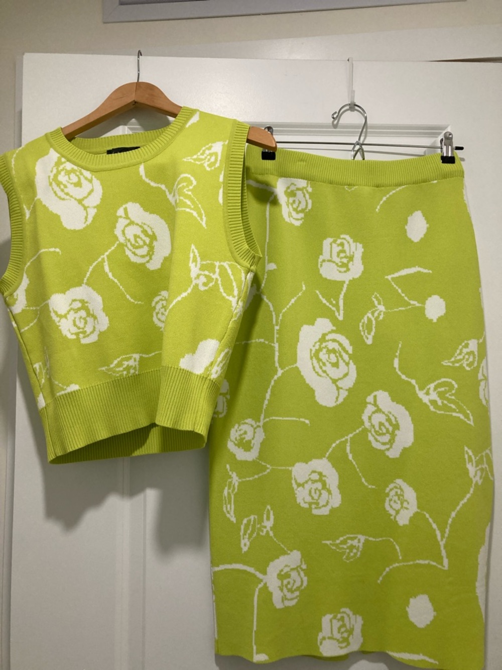 Gracia Lime Green and White Floral Knit Skirt Set